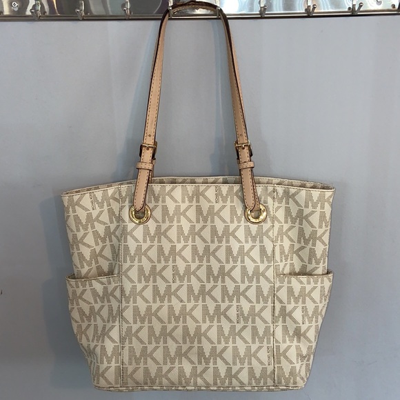 Michael Kors MK Large Tote Bag - Picture 5 of 14